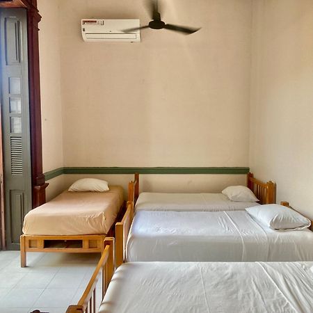 Hostal Zocalo Hotel Мерида Екстериор снимка