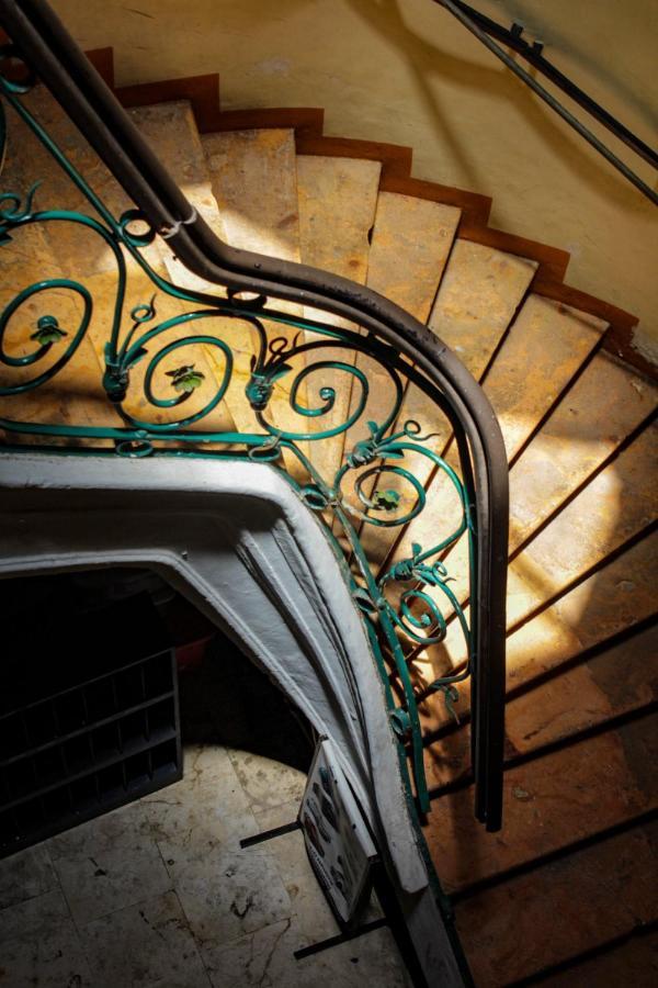 Hostal Zocalo Hotel Мерида Екстериор снимка