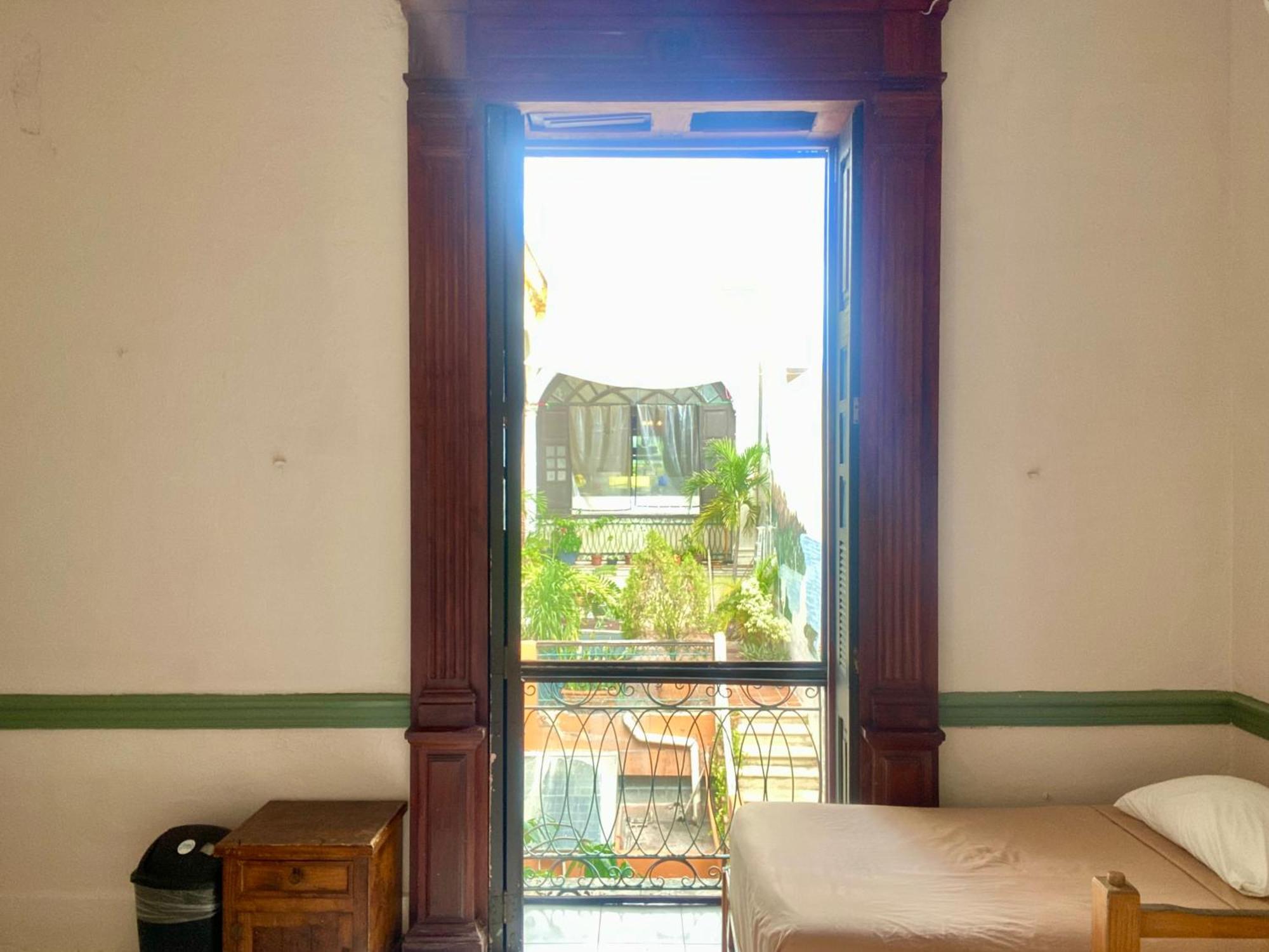 Hostal Zocalo Hotel Мерида Екстериор снимка