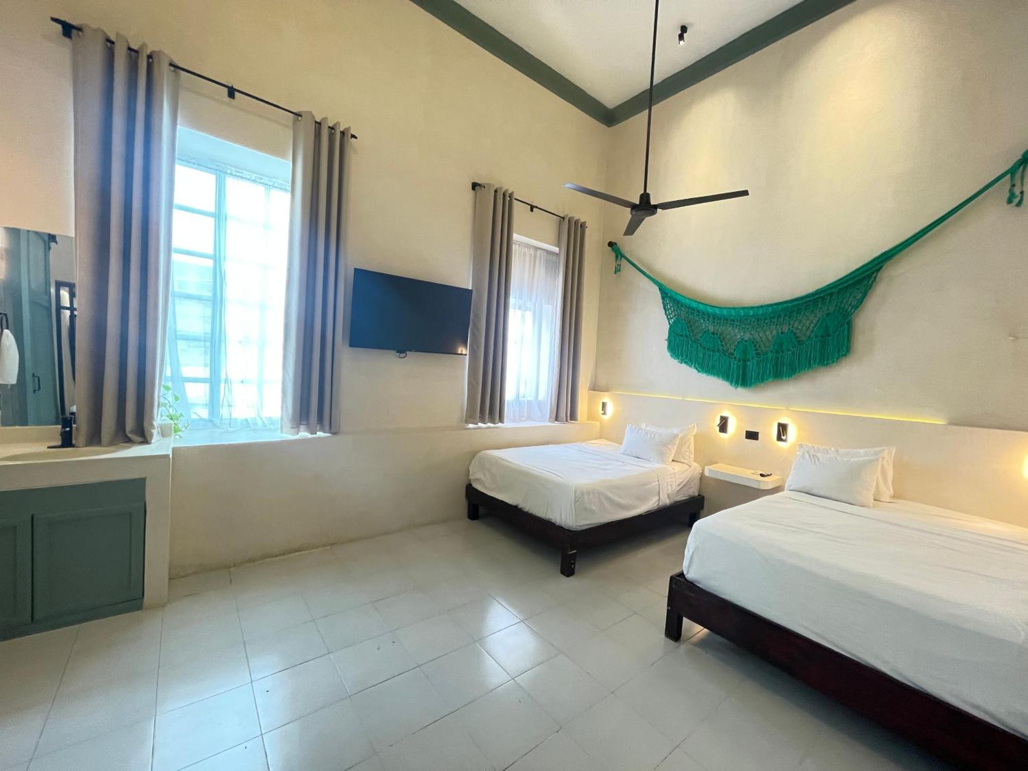 Hostal Zocalo Hotel Мерида Екстериор снимка