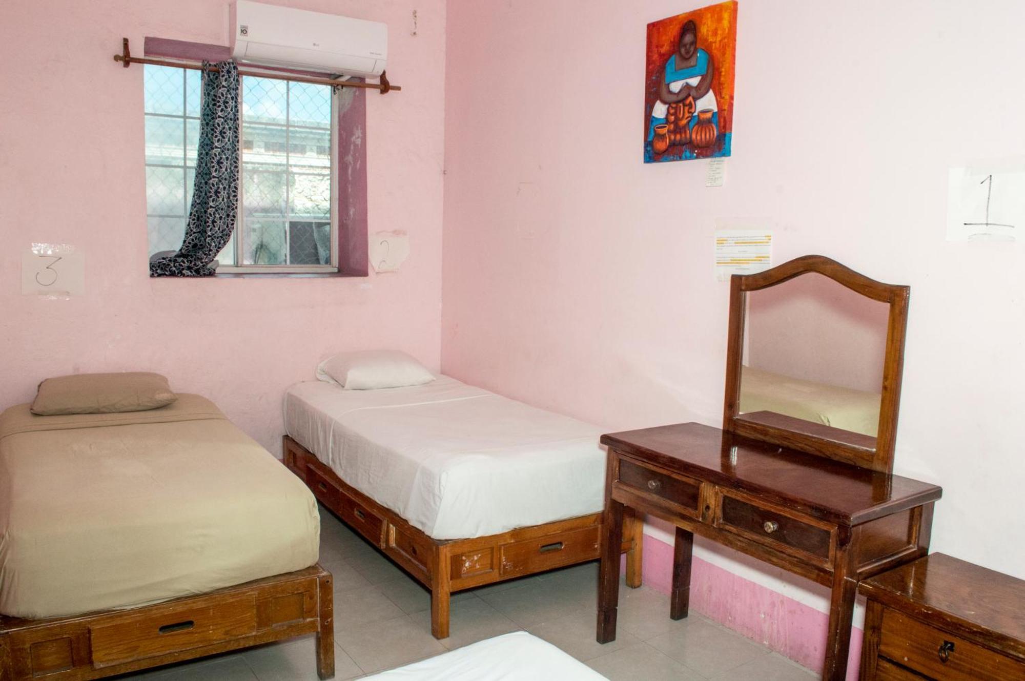 Hostal Zocalo Hotel Мерида Екстериор снимка