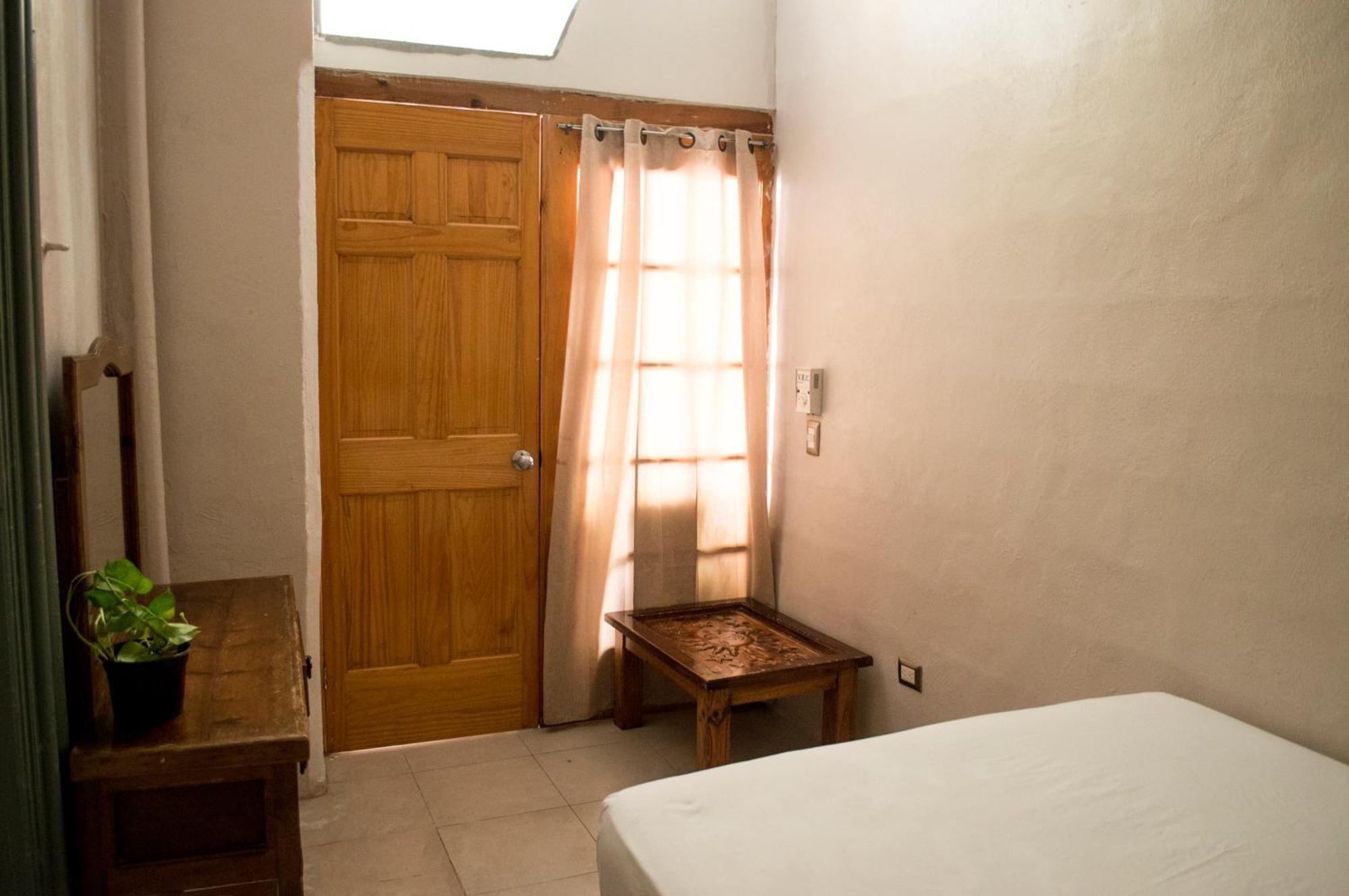Hostal Zocalo Hotel Мерида Екстериор снимка
