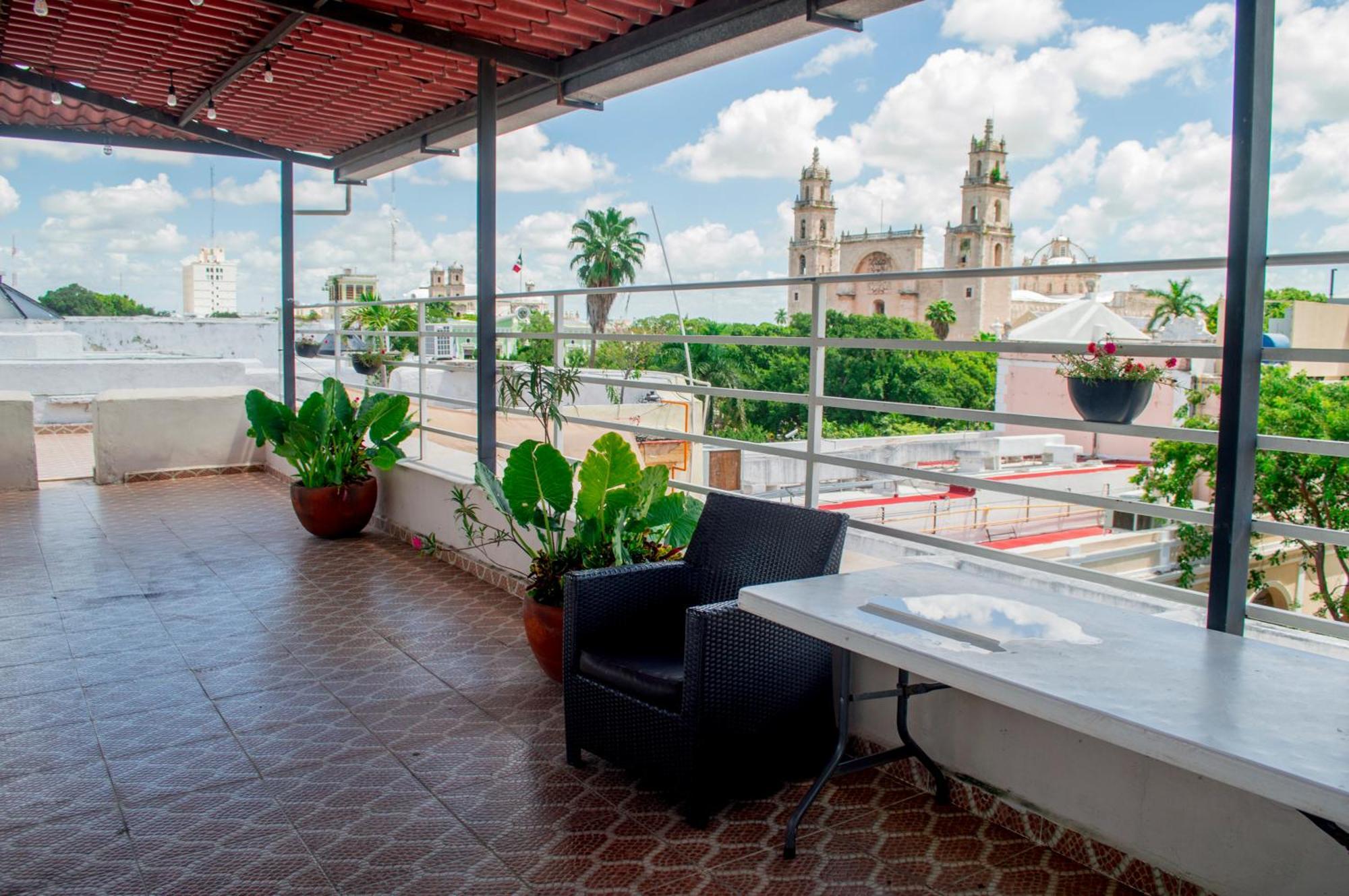 Hostal Zocalo Hotel Мерида Екстериор снимка