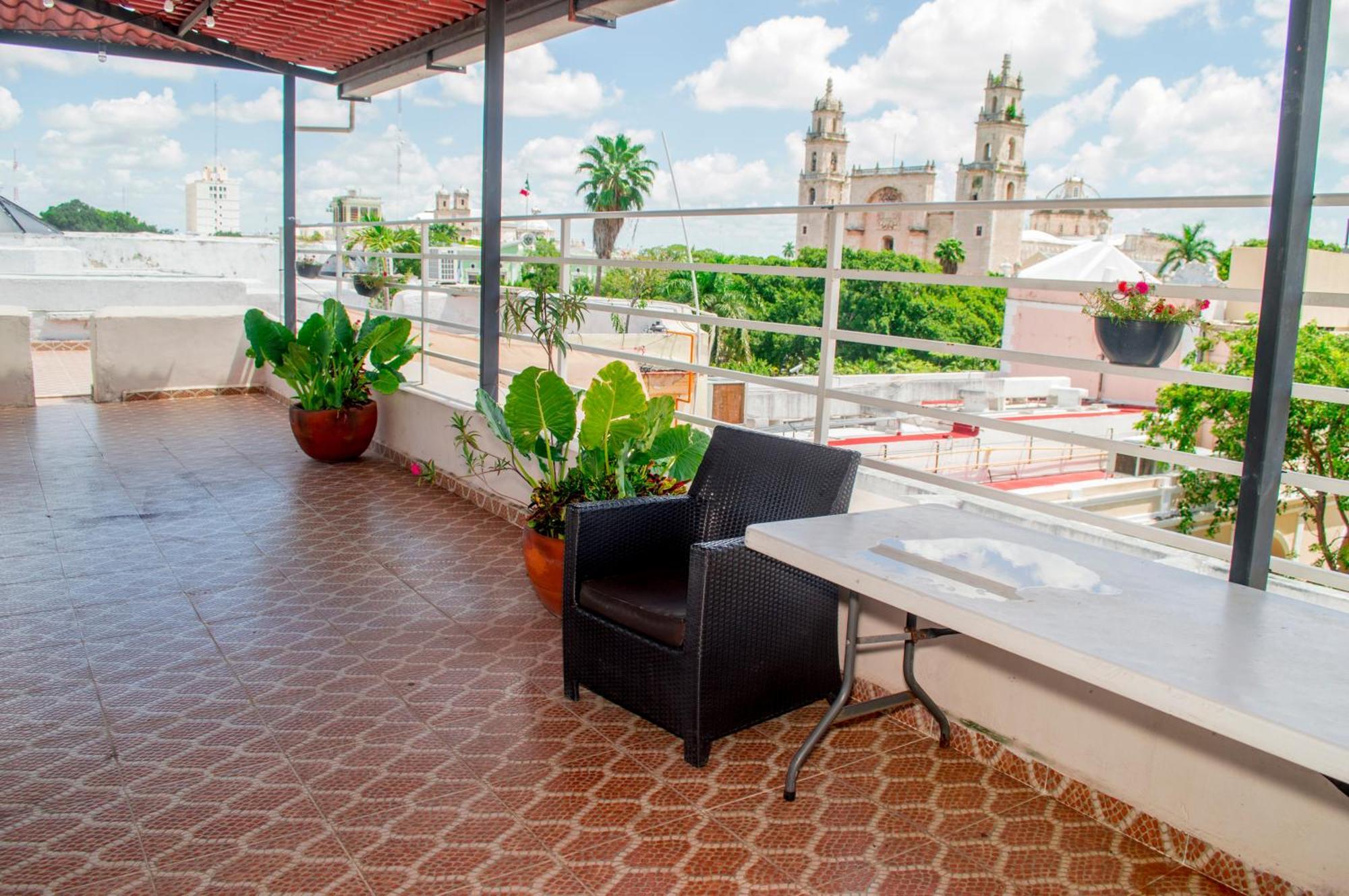 Hostal Zocalo Hotel Мерида Екстериор снимка